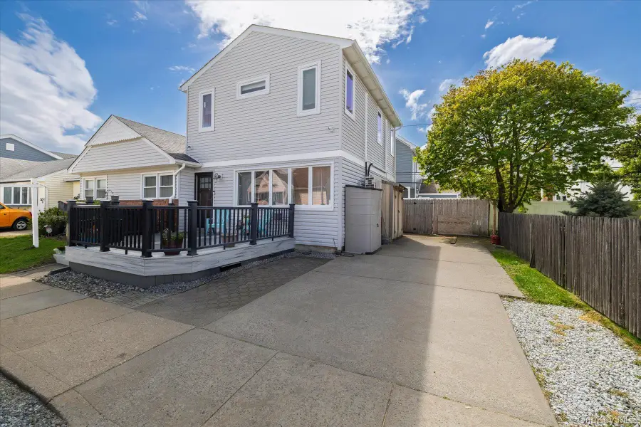 19 Armour Street, Long Beach, NY 11561 - #2