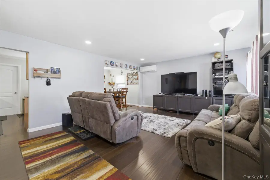 19 Armour Street, Long Beach, NY 11561 - #3