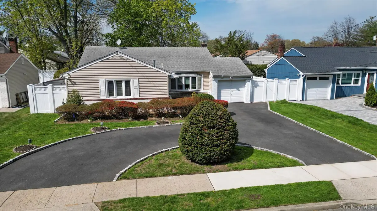 1522 Rica Place, Valley Stream, NY 11580 - #1