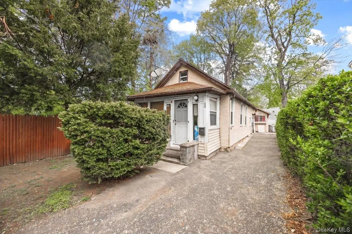 8 Geyser Place, White Plains, NY 10607 - #1