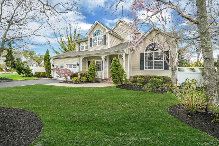 9 Tuthill Creek Drive, Blue Point, NY 11772 - #3