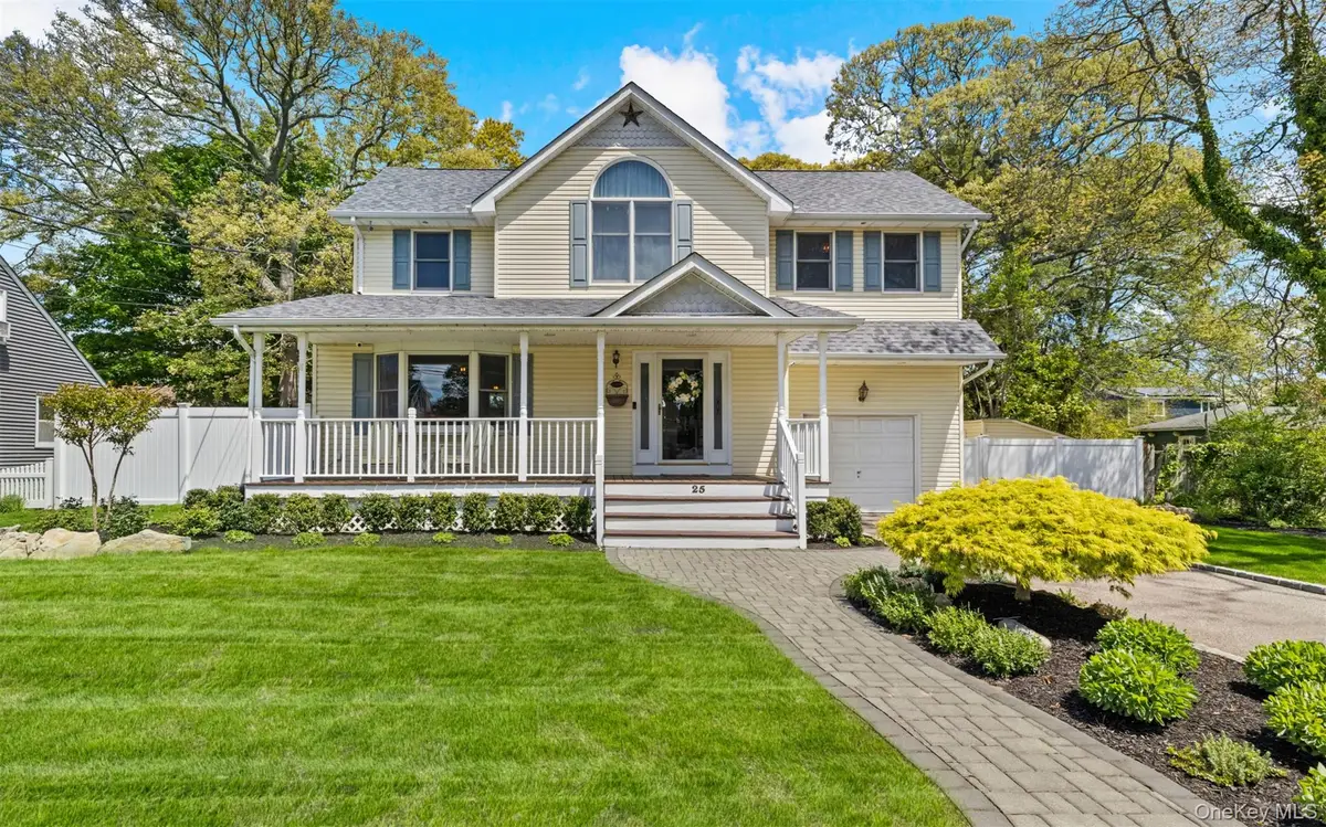 25 Bay 3rd Street, Islip, NY 11751 - #1