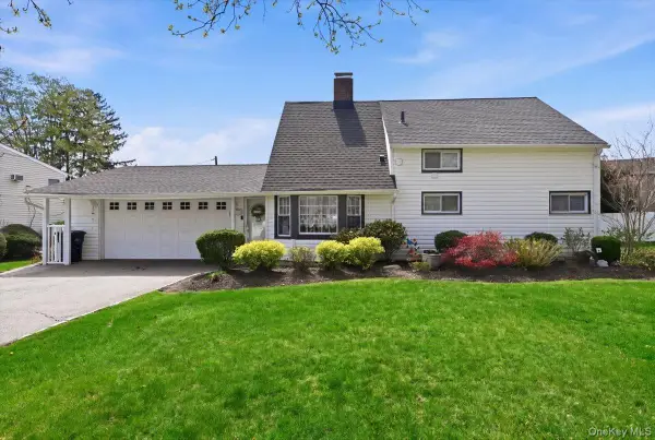 235 Twin Lane E, Wantagh, NY 11793