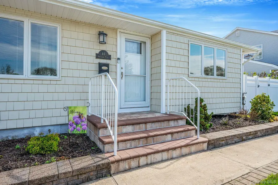 46 Sheldon Place, Commack, NY 11725 - #3
