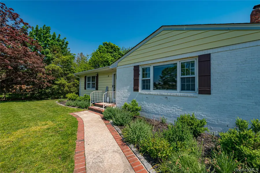 27 Sunset Avenue, East Quogue, NY 11942 - #2