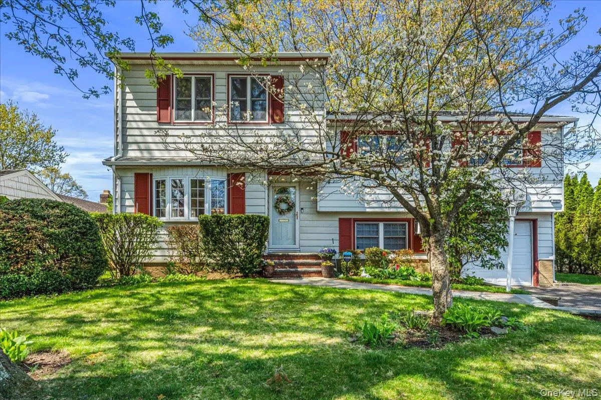 80 Russell Road, Garden City, NY 11530 - #1