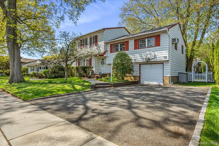 80 Russell Road, Garden City, NY 11530 - #2
