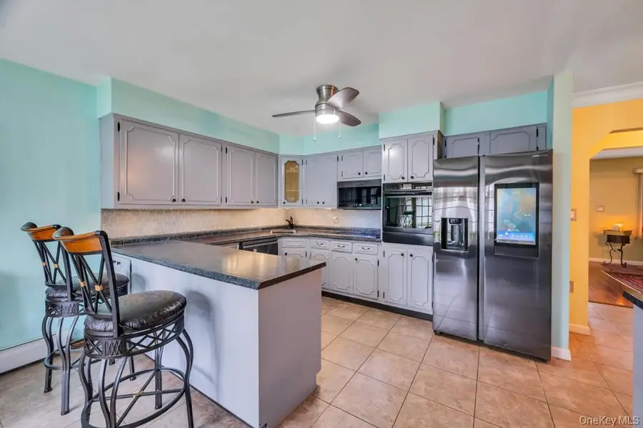 104 Saddle Lane, Levittown, NY 11756 - #3