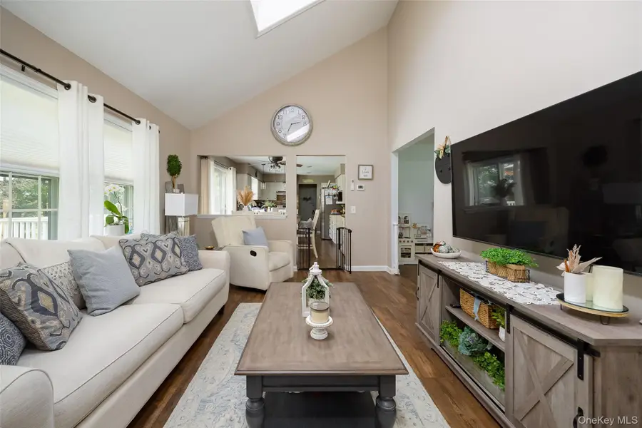 6 Grapevine Place, Poughkeepsie, NY 12603 - #3