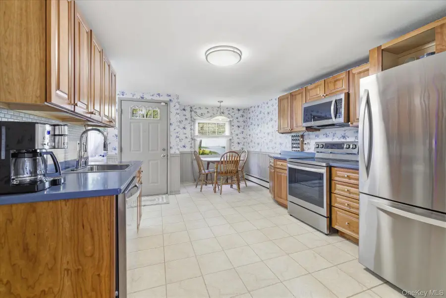 44 Meyer Lane, Medford, NY 11763 - #3