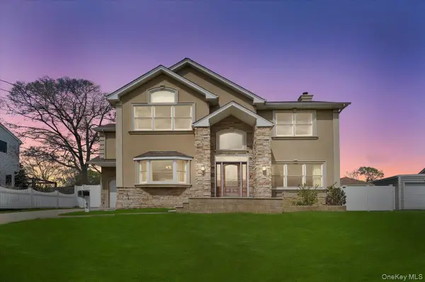 46 Scott Street, Massapequa Park, NY 11762