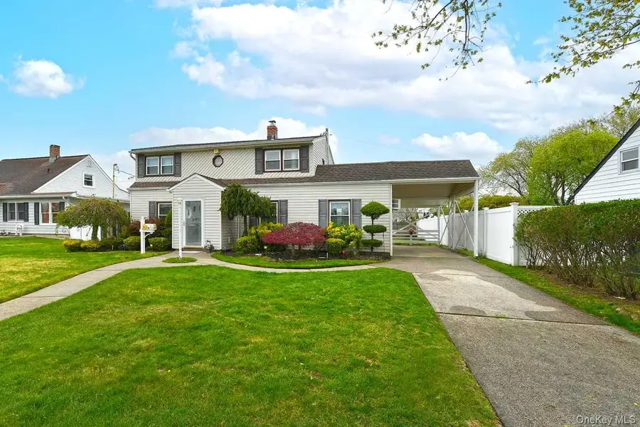 203 Saddle Lane, Levittown, NY 11756 - #3