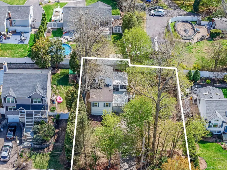 93 Maple Road, Kings Park, NY 11754 - #3