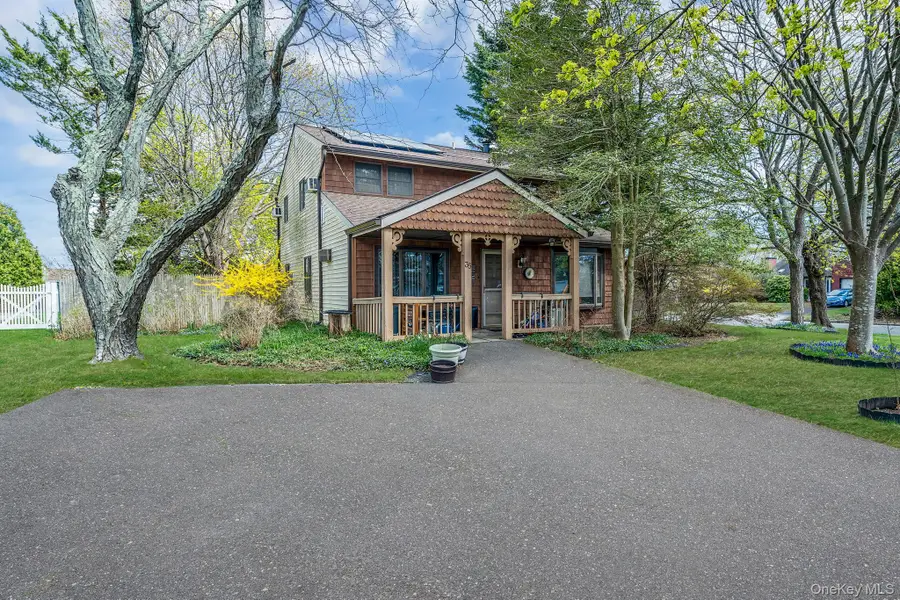 35 Mercury Avenue, East Patchogue, NY 11772 - #2