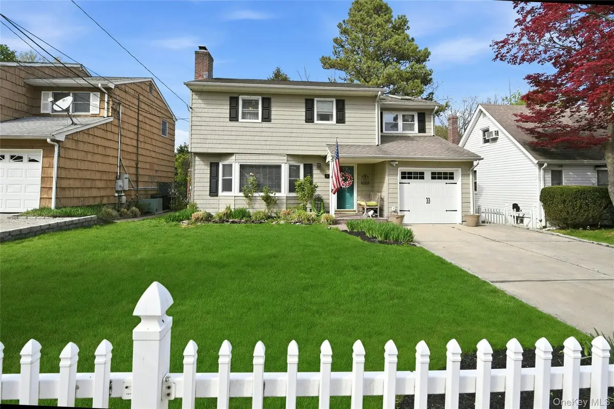6 Butler Place, Northport, NY 11768 - #1