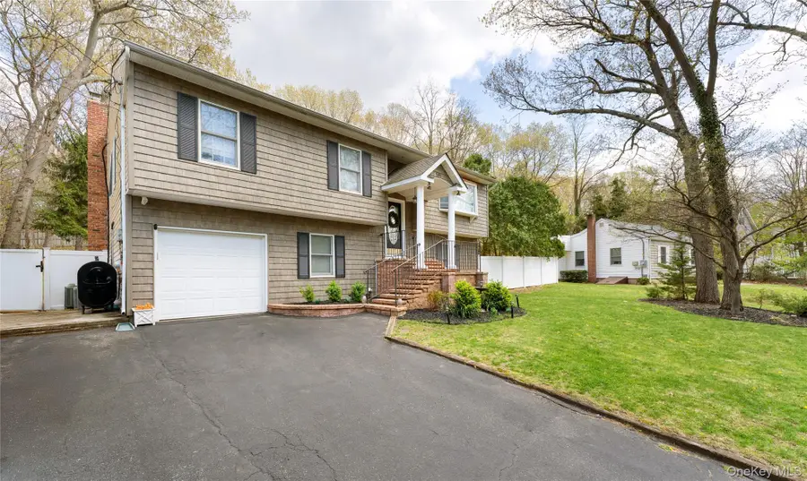 591 Meadow Road, Kings Park, NY 11754 - #2