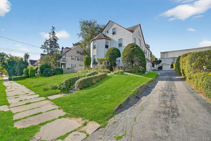 81 Woodland Avenue, New Rochelle, NY 10805 - #3