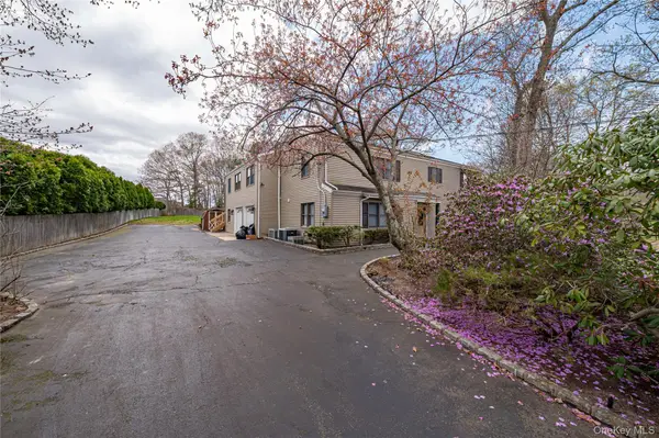 114 Randall Road, Shoreham, NY 11786