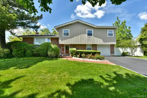 10 Orange Drive, Jericho, NY 11753