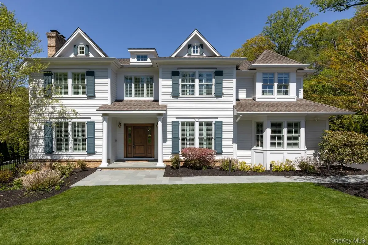 152 Plymouth Court, Manhasset, NY 11030 - #1