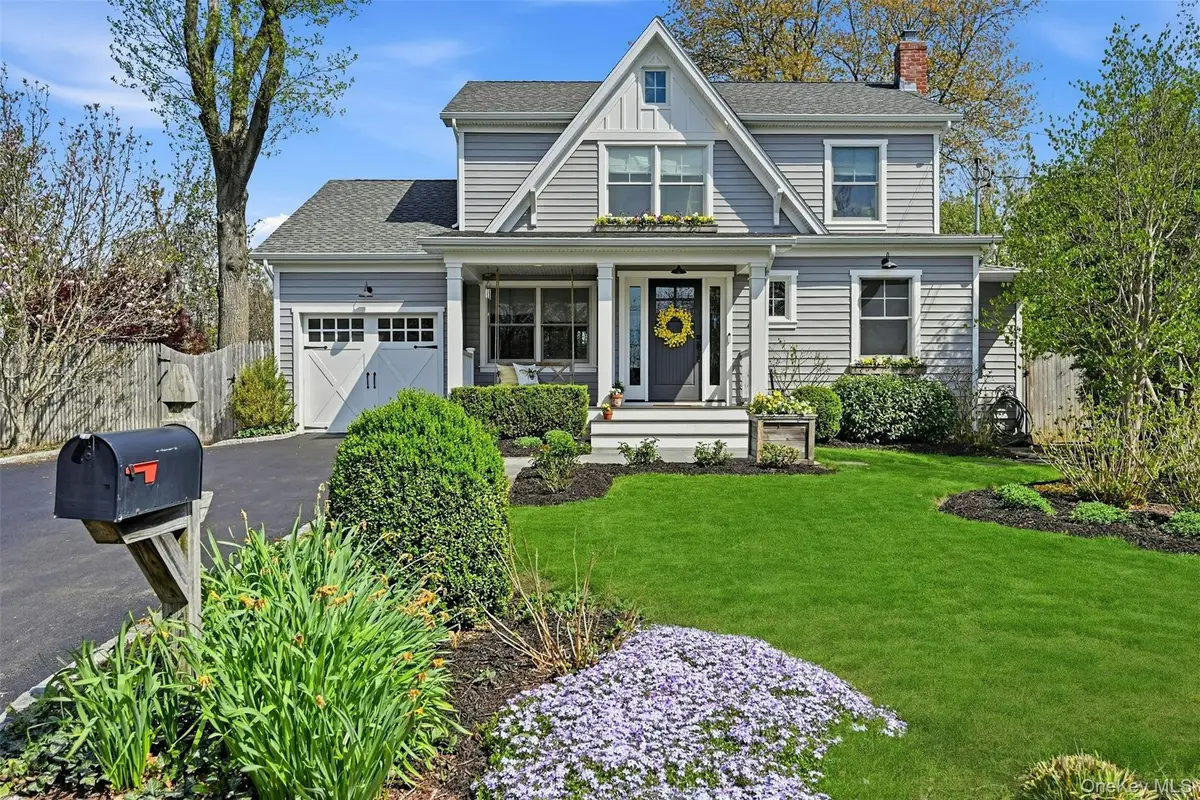 11 Elmont Lane, East Northport, NY 11731 - #1