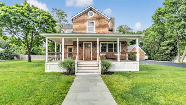 7 Halsey Avenue, East Quogue, NY 11942