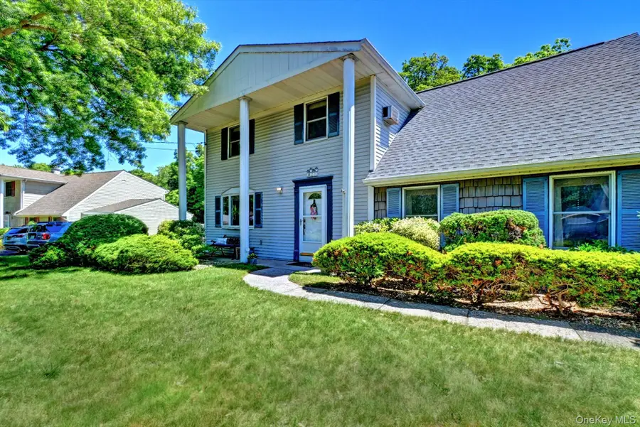 21 Aspen Street, Port Jefferson Station, NY 11776 - #3