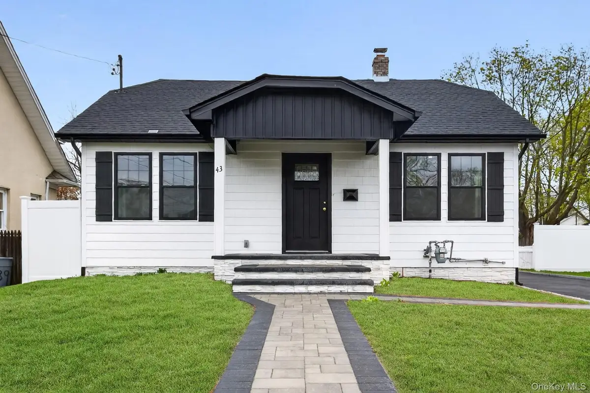 43 Robert Street, Patchogue, NY 11772 - #1