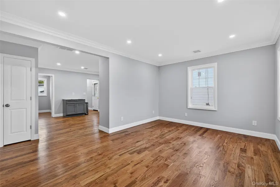 43 Robert Street, Patchogue, NY 11772 - #3