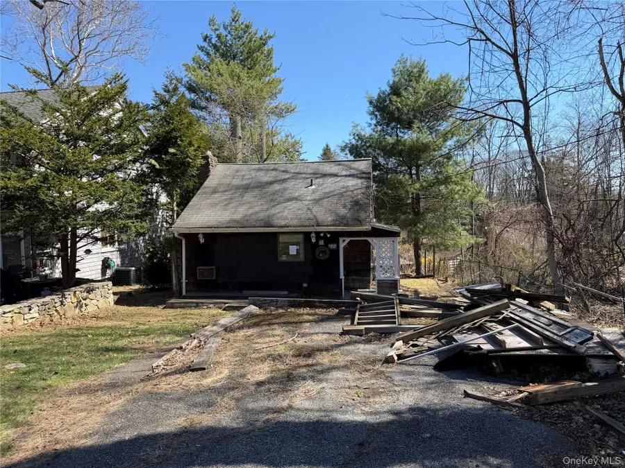 6 N Shenorock Drive, Yorktown Heights, NY 10598 - #2