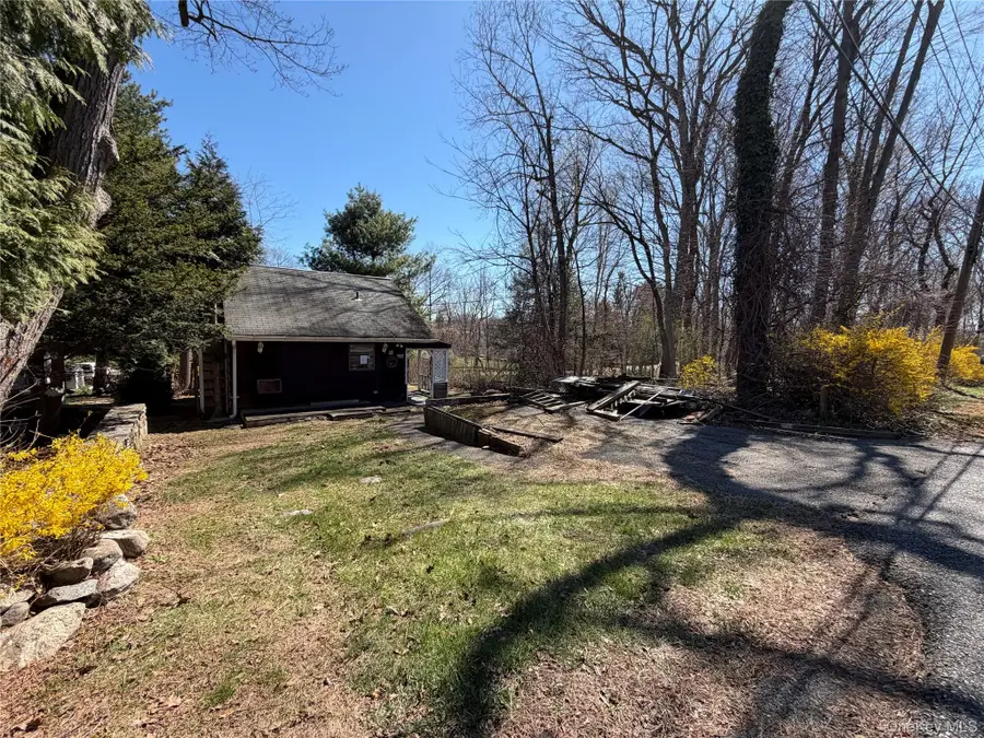 6 N Shenorock Drive, Yorktown Heights, NY 10598 - #3