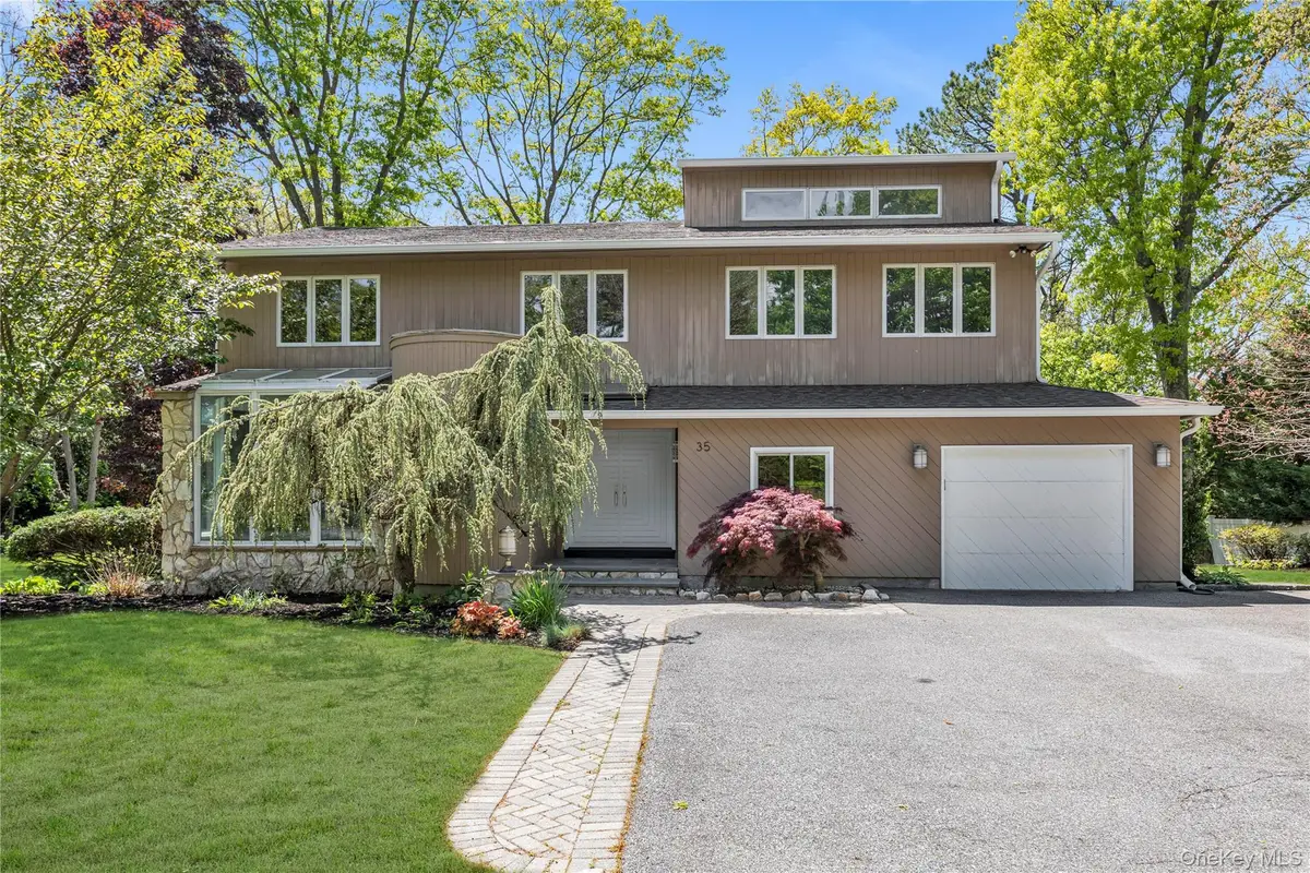 35 Stratford Avenue, Dix Hills, NY 11746 - #1