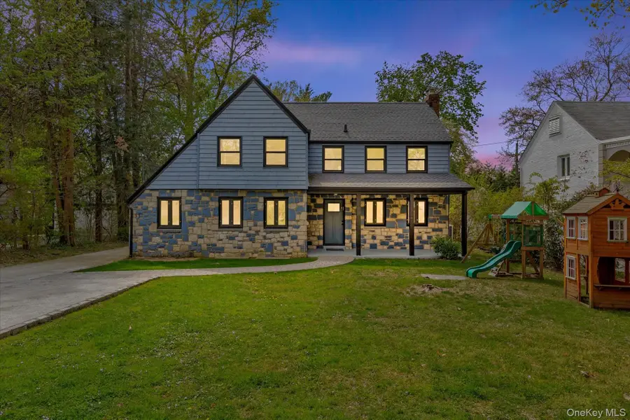 11 Brook Lane, Great Neck, NY 11023 - #2