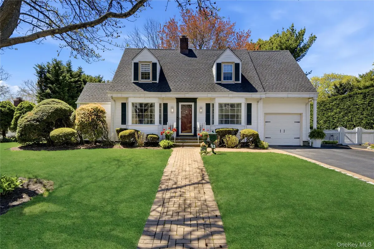 93 S Bay Avenue, Brightwaters, NY 11718 - #1