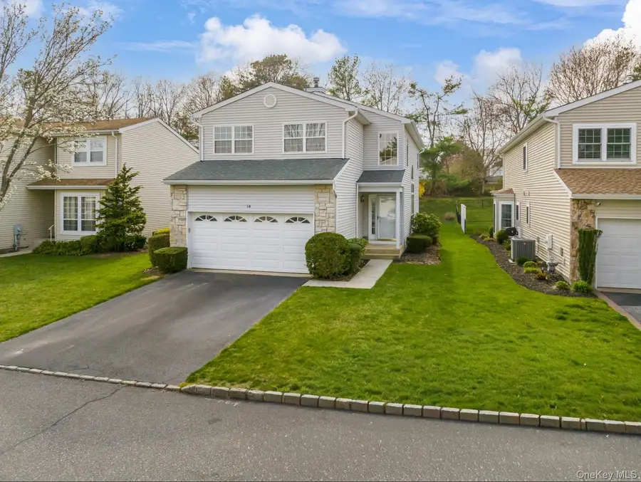 14 Colony Drive, Holbrook, NY 11741 - #2