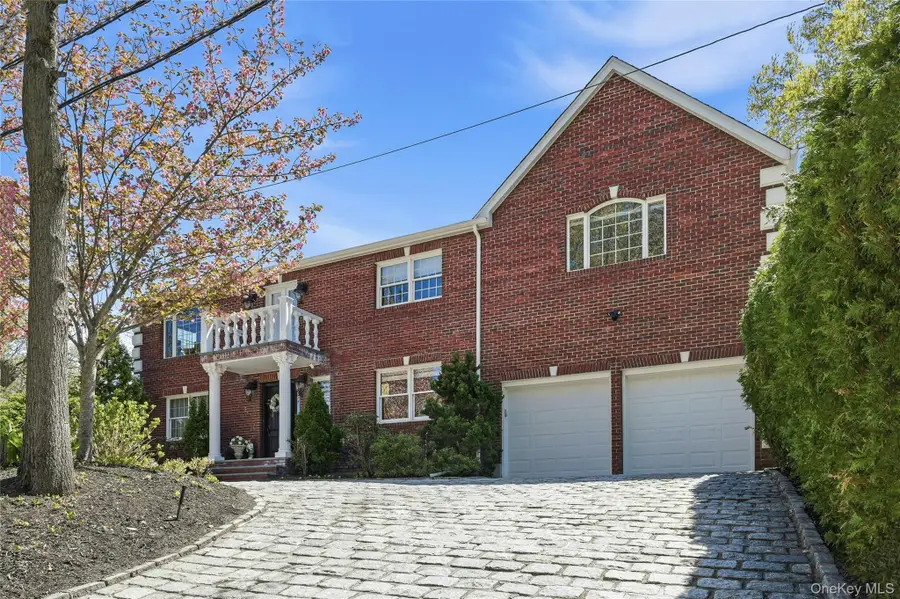 1 Kissam Lane, Glen Head, NY 11545 - #3