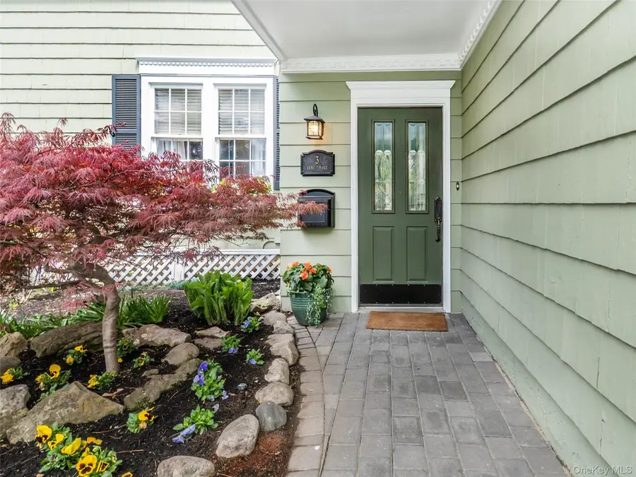 3 Duke Place, Glen Cove, NY 11542 - #2