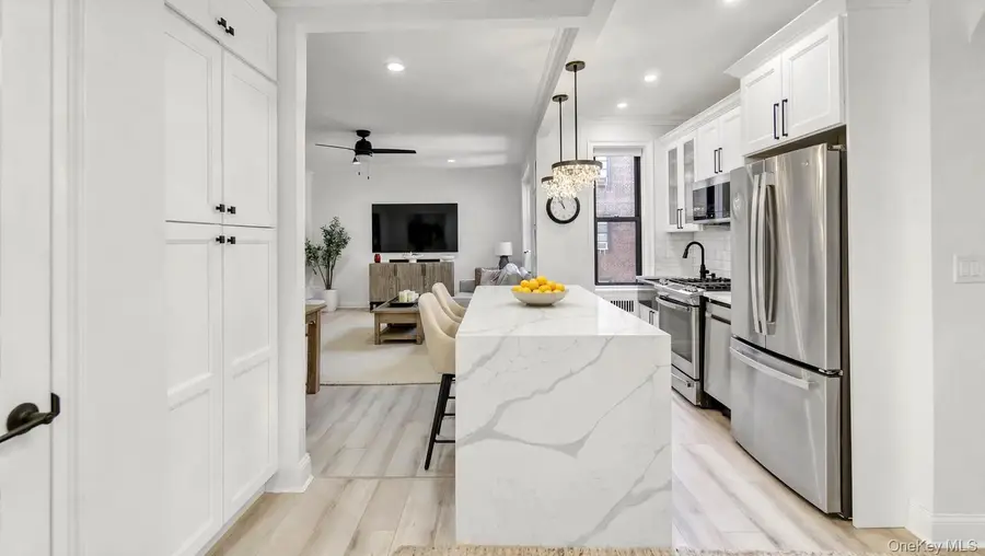 21 Barstow Road #5C, Great Neck, NY 11021 - #3