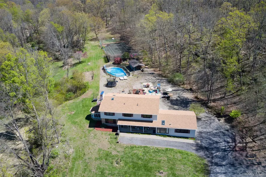 32 Cole Road, Pleasant Valley, NY 12569 - #2