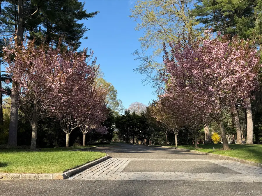 14 Ormond Park Road, Glen Head, NY 11545 - #3