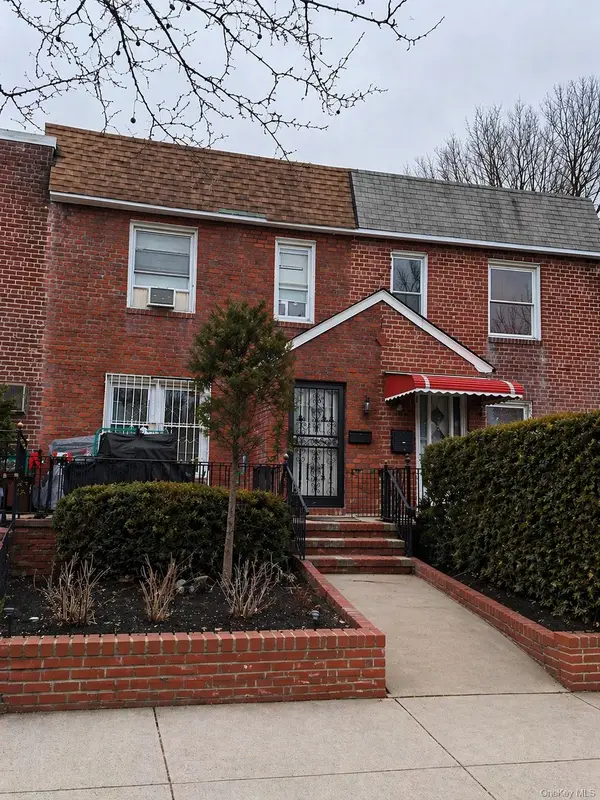 5846 206th Street, Oakland Gardens, NY 11364