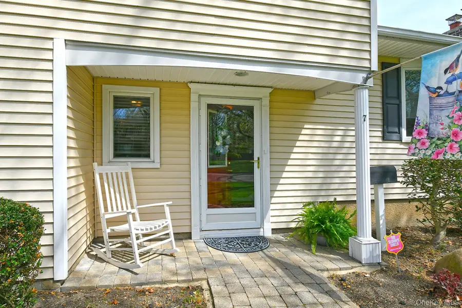 7 Gaston Street, Melville, NY 11747 - #3