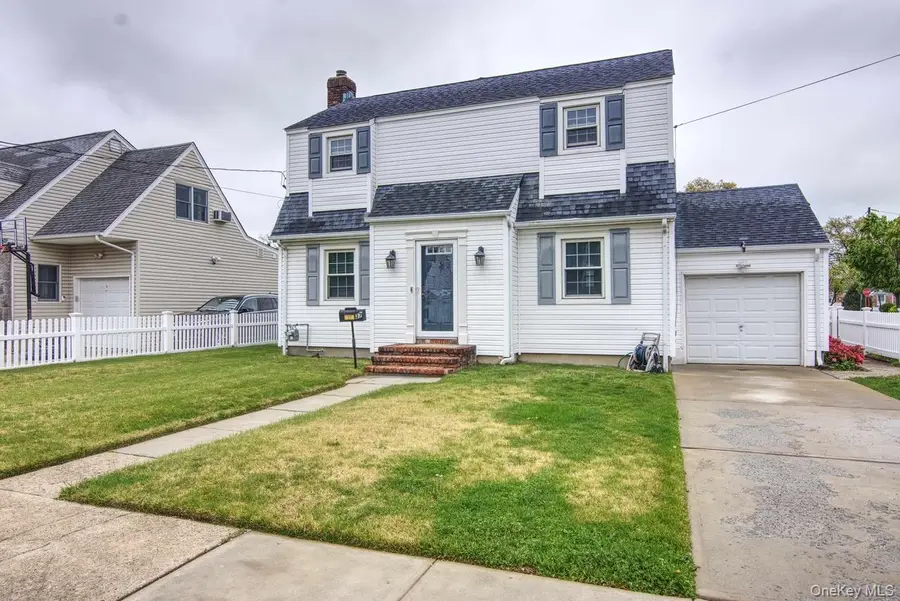 37 Sheridan Street, Valley Stream, NY 11580 - #3