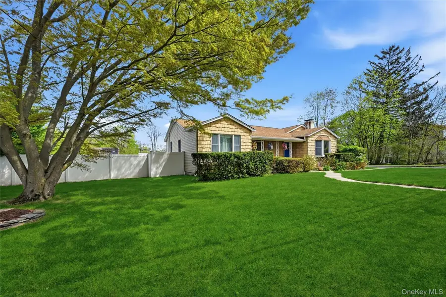 27 Halsey Street, Islandia, NY 11749 - #2