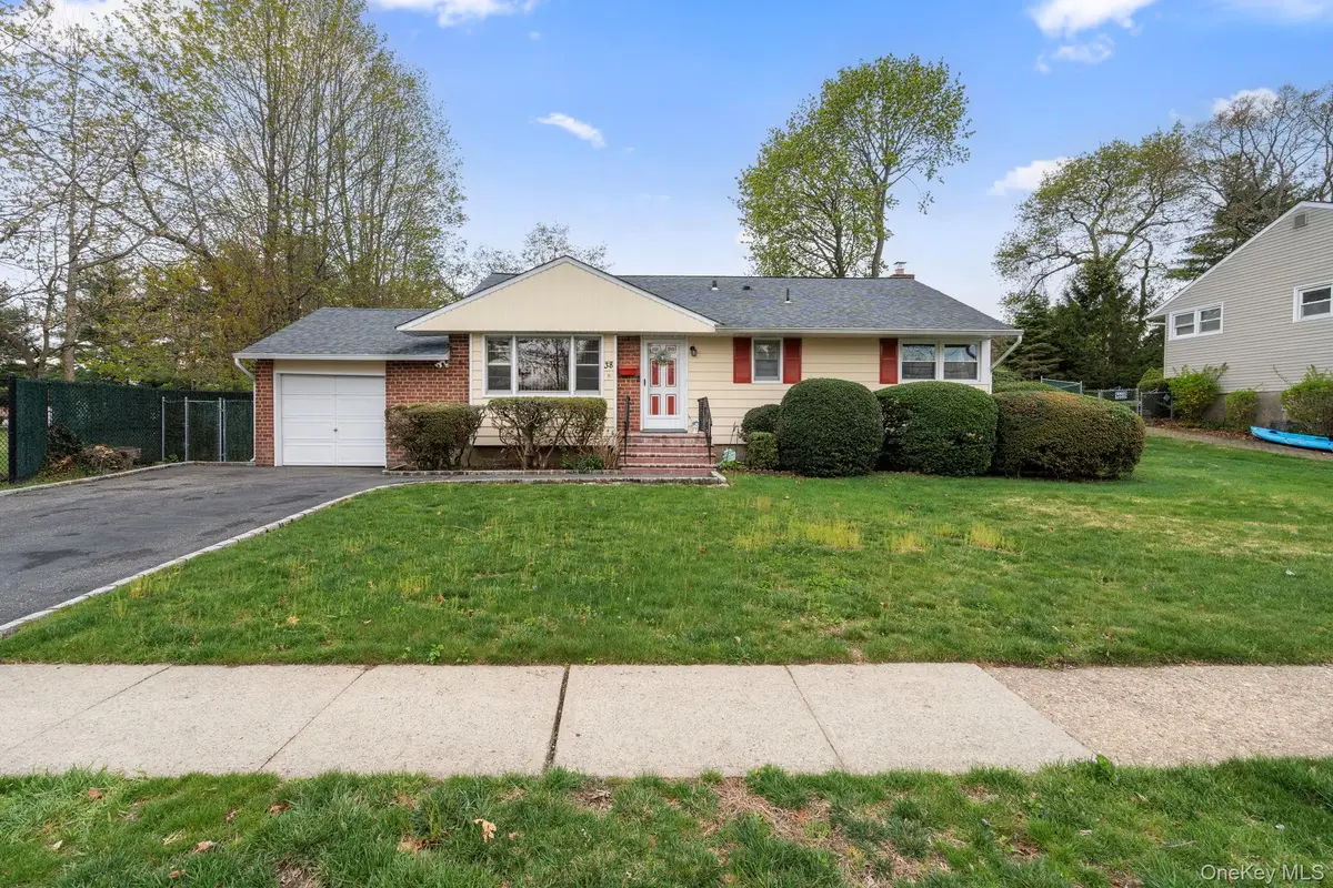 38 Miller Boulevard, Syosset, NY 11791 - #1