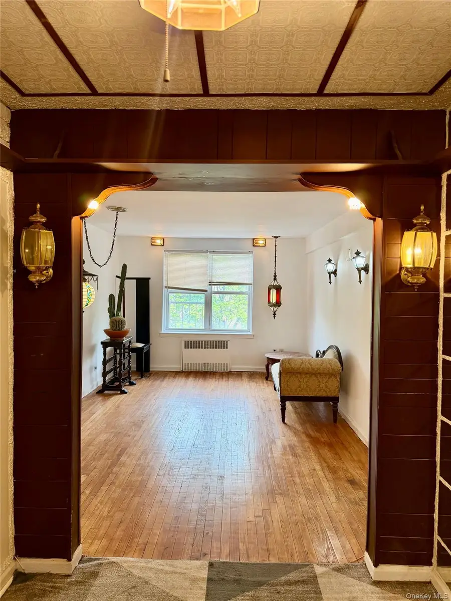 3920 52nd St #2g, Woodside, NY 11377 - #3