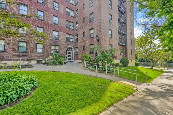 141-10 25 Road #2F, Flushing, NY 11354