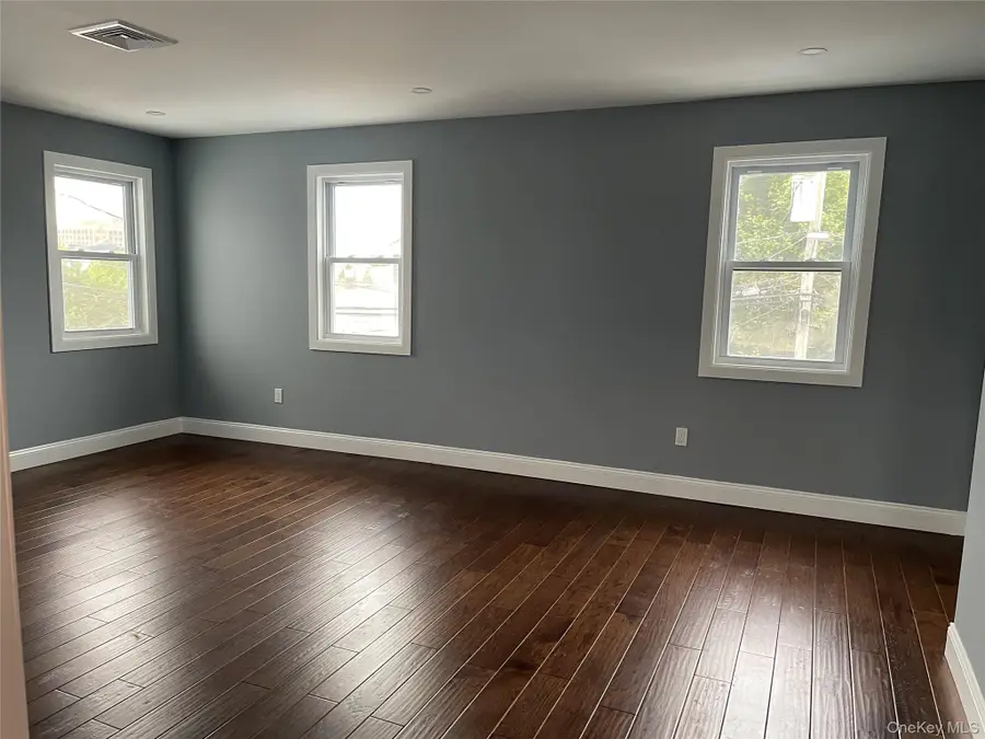 11 Covert Street, Hempstead, NY 11550 - #3