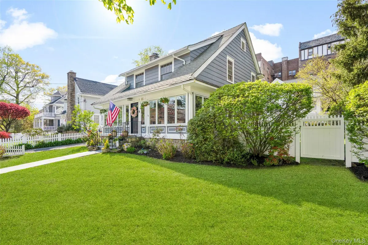405 Cortlandt Avenue, Mamaroneck, NY 10543 - #1