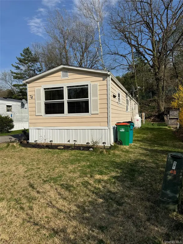 621 Sheafe Rd #76, Poughkeepsie, NY 12601